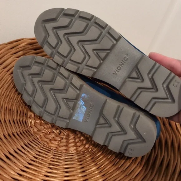 Vionic Blue Teagan Loafers Womens 6.5 - Picture 5 of 9